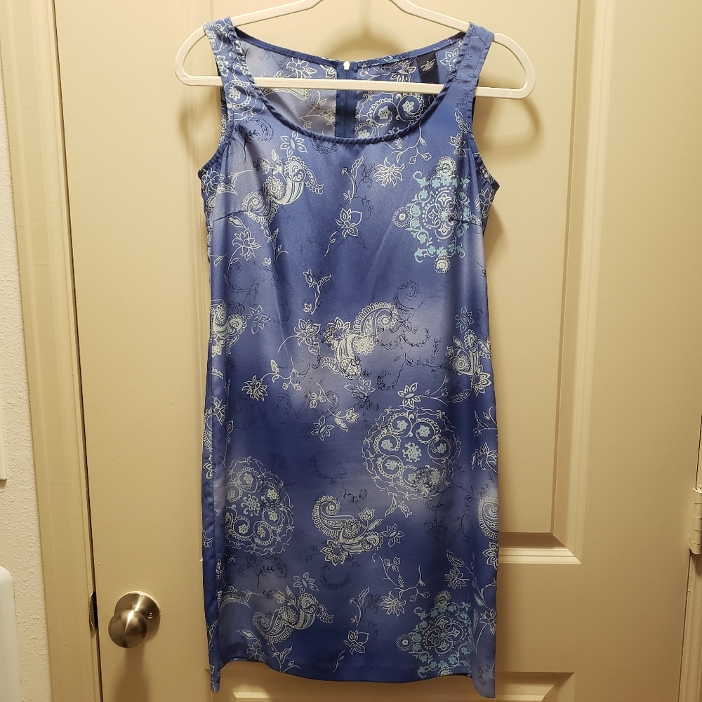 Vintage Y2K blue patterned sleeveless dress